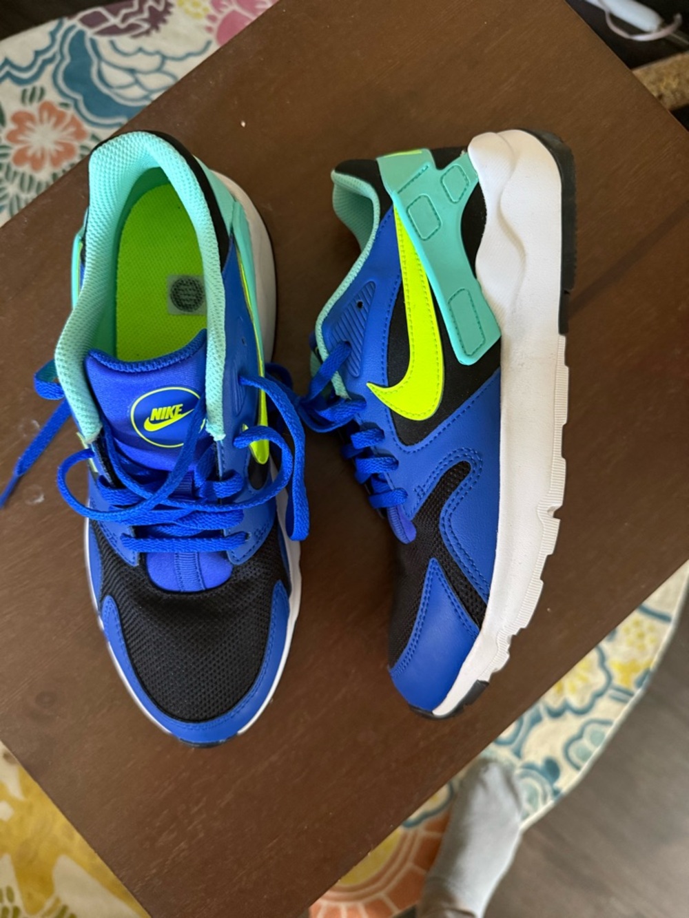 Nike LD Victory Youth Sneaker